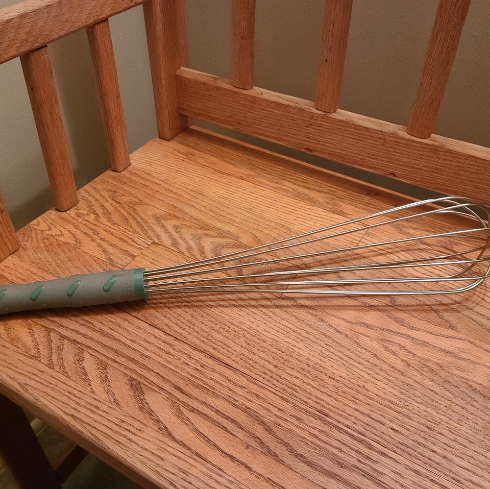 Extralong whisk